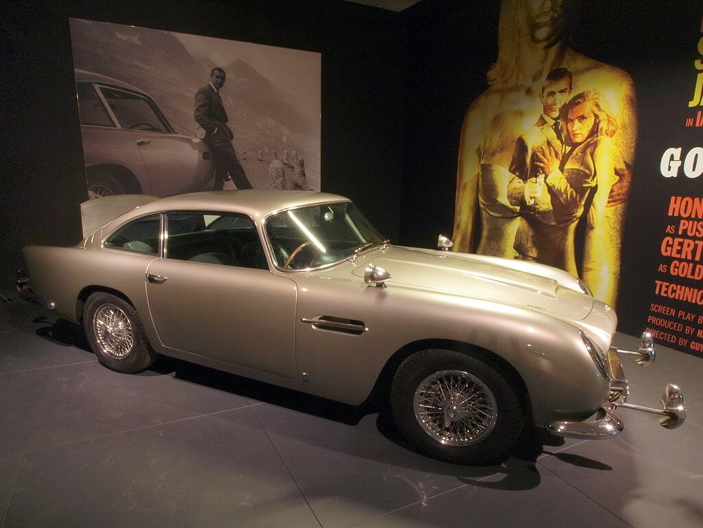 Aston Martin DB5, bekannt aus James Bond-Film