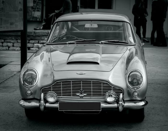 Aston Martin DB5 Oldtimer, der von James Bond gefahren wurde