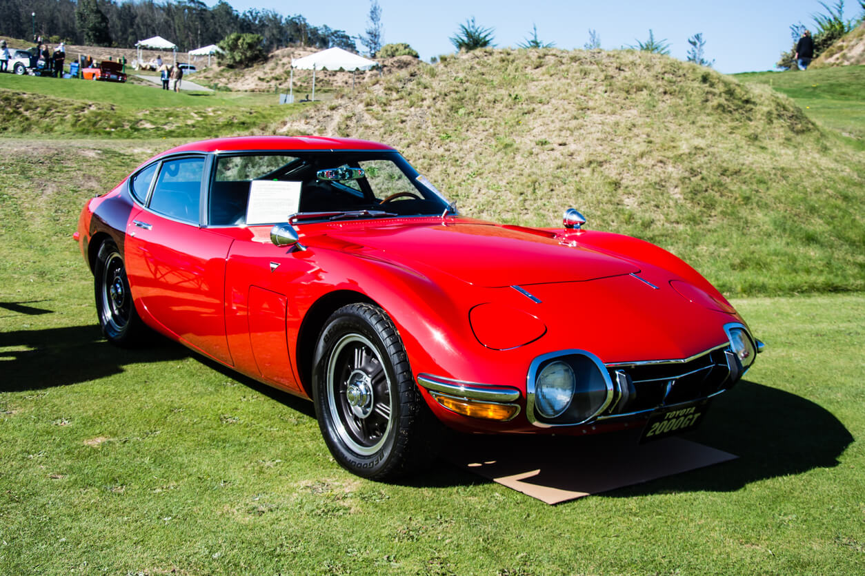 roter Toyota 2000 GT Oldtimer
