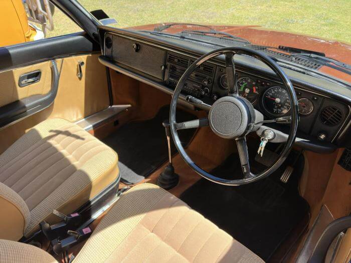 Cockpit eines NSU Ro 80 Oldtimers aus dem Jahr 1976