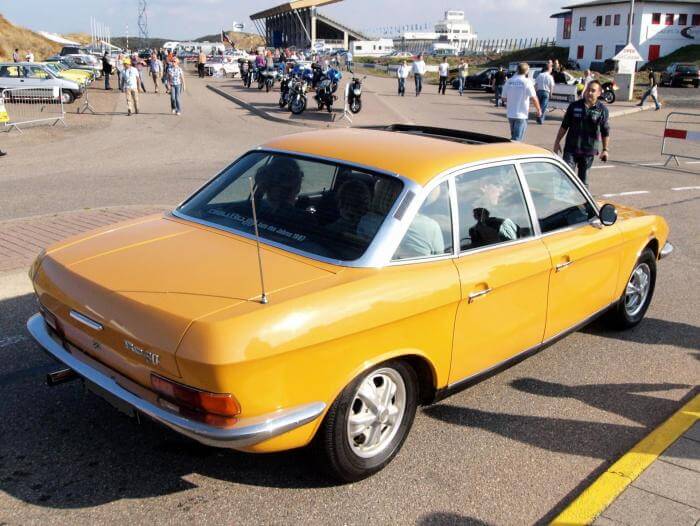 gelber NSU Ro 80 Oldtimer